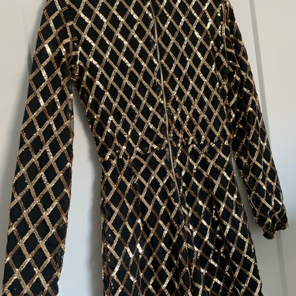 Woman’s Romper - Picture 4 of 5